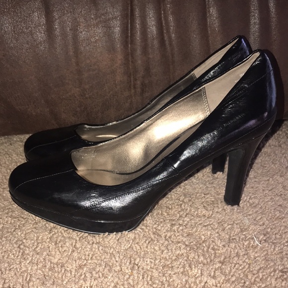 Moda Spana black pumps EUC size 9